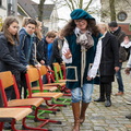 Kunstprojekt “100 Stühle plaudern aus der Alten Schule”